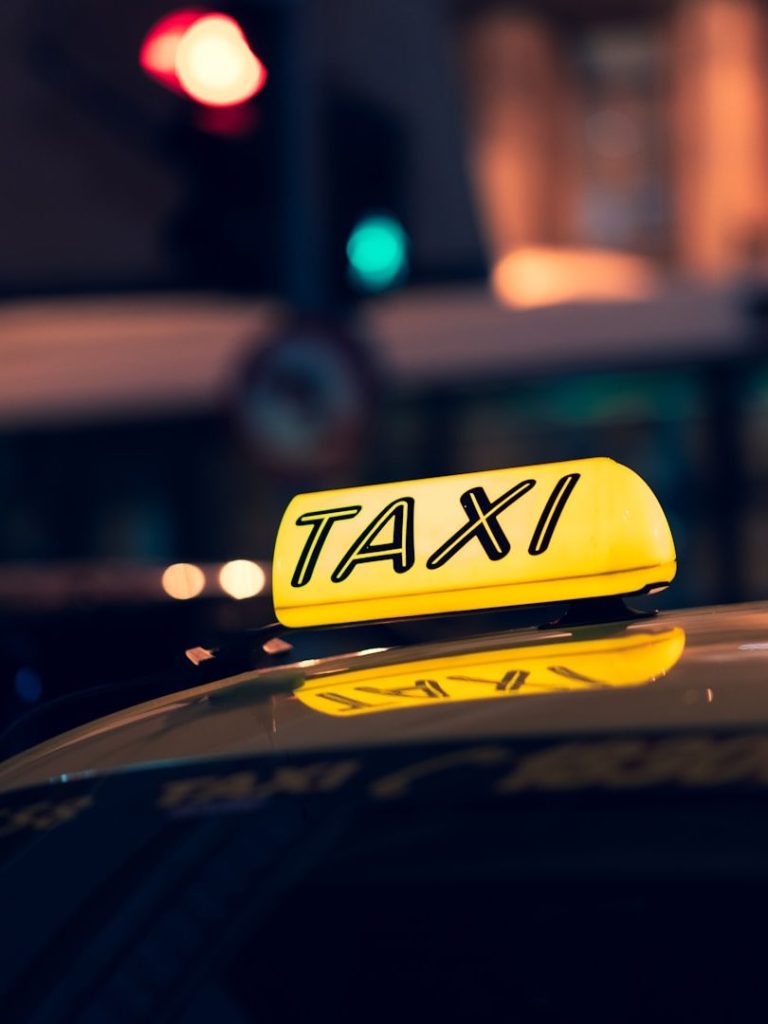 Train station taxi Thetford